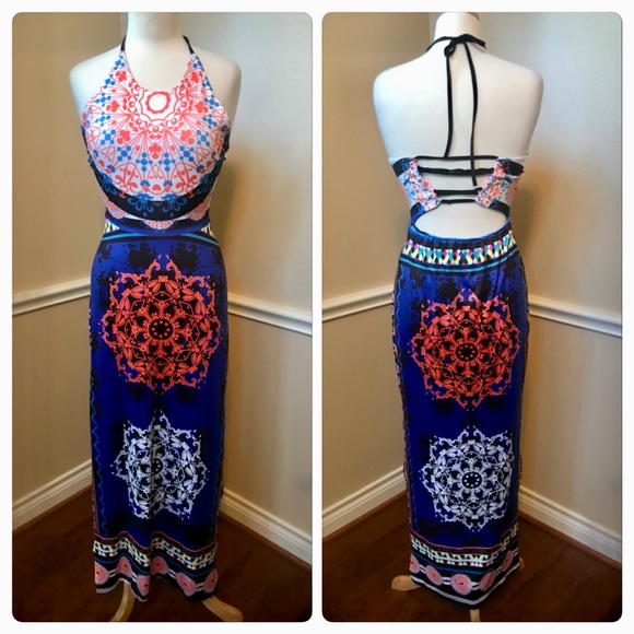 Beautiful pattern maxi dress Size L 🦋🌺 - Picture 2 of 6